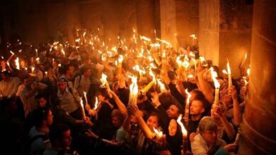 نور الأنوار المقدس يضيء قلوب المؤمنين من كنيسة القيامة