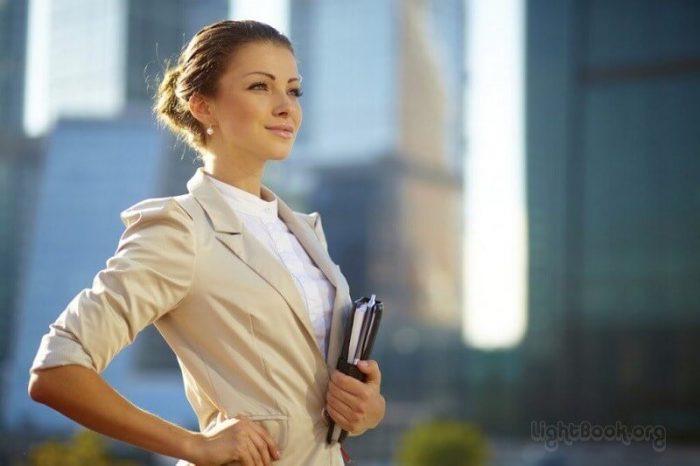 How To Be A Successful Respectful and Brilliant Woman?