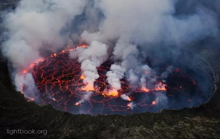  Watch the Most Dangerous Volcano Video