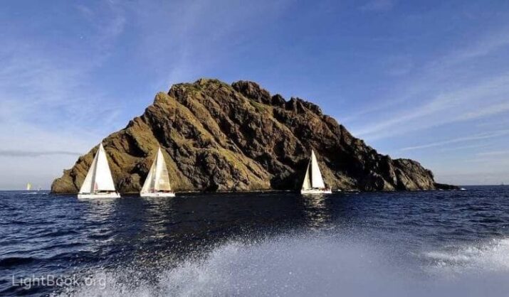 Voir Jabuka L’île Magnétique et Connaissez ses Secrets