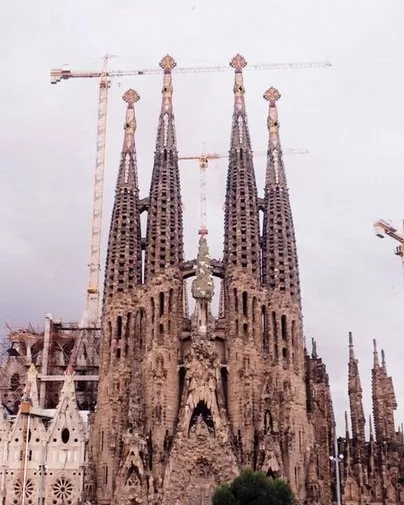 Amazing Pictures For Sagrada Familia The Largest Spain Church in Europe-6