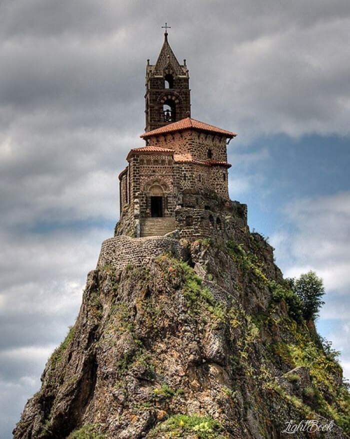 43 Most Beautiful and Unusual Churches Photos In The World