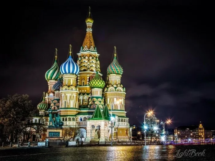 43 Most Beautiful and Unusual Churches Photos In The World-13
